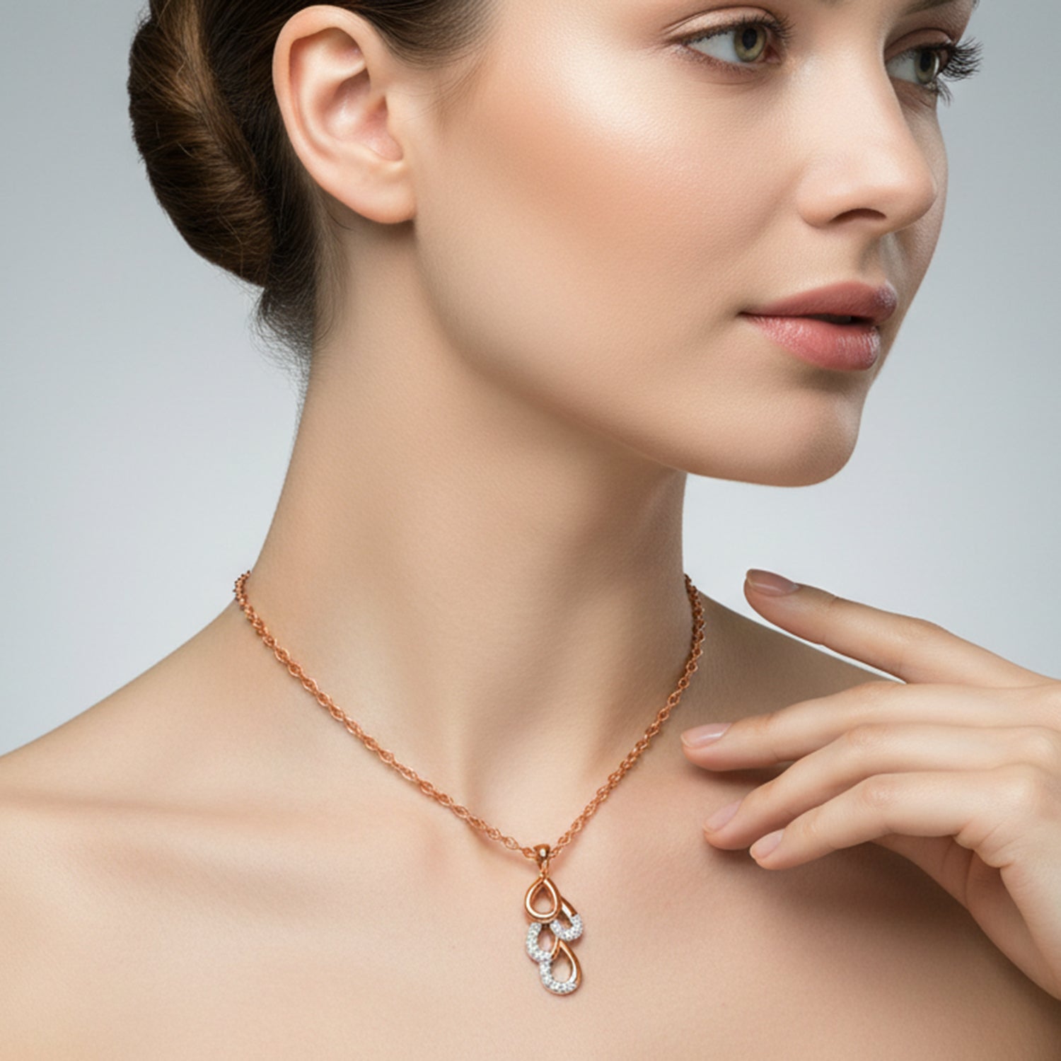 Lab Grown Diamond 0.12 Carat Drop Pendant for Women in 14K